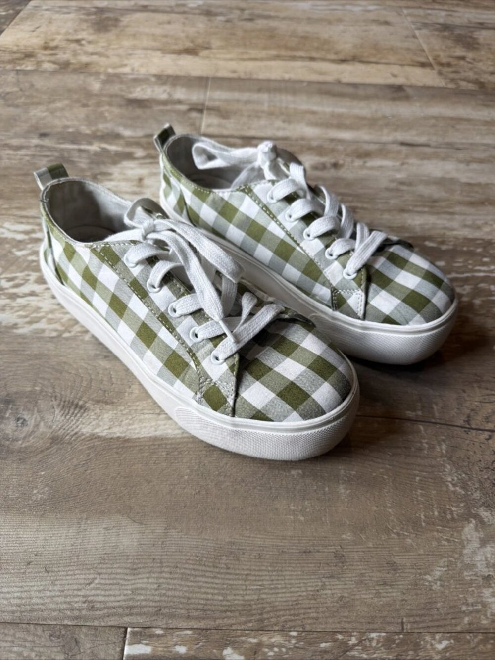 SODA Petal Double Deck Green Plaid Fashion Sneakers Women’s 7
